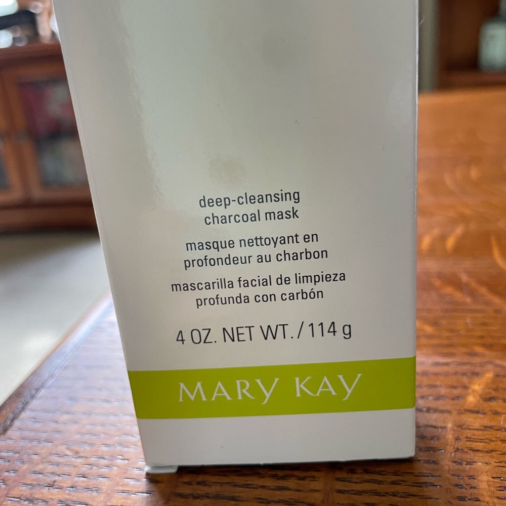 Mary Kay Deep-Cleansing Charcoal Mask — White & Lime Green Accents